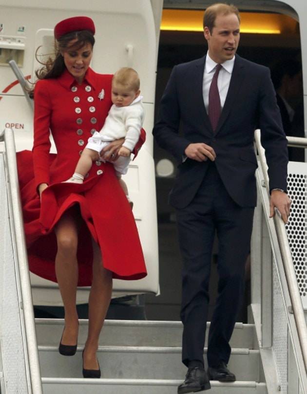 Prince George’s first royal overseas tour with mom Kate, dad William ...