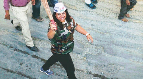 Rock the vote: Aditi Mohan drums up support near Ulsoor for AAP Bangalore Central candidate V Balakrishnan.