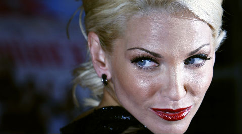 Sarah Harding feels that she herself is not responsible enough for a kid now. (Reuters)