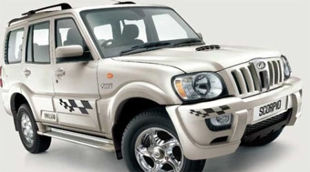 Sales of utility vehicles in March 2004 grew by 6.38 per cent to 16,281 units from 15,304 units in the year-ago month.