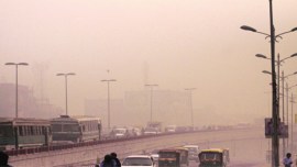 delhi, delhi weather, delhi smog, delhi flights, delhi flights delayed, weather in delhi, delhi temperature, delhi news