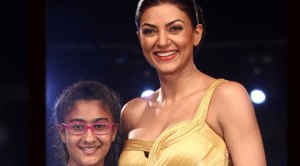 Sushmita Sen on the ramp with elder daughter Renee