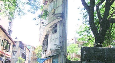 Kodhak Cottage near the Mazagaon Pier is one of the thinnest buildings in the city.
