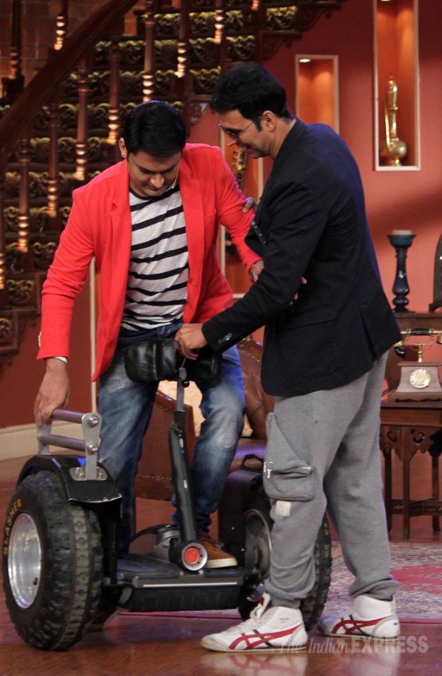 Akshay has some fun on Comedy Nights With Kapil | Entertainment Gallery ...