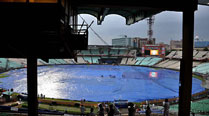 IPL 7: Heavy rains postpone KXIP-KKR clash to Wednesday