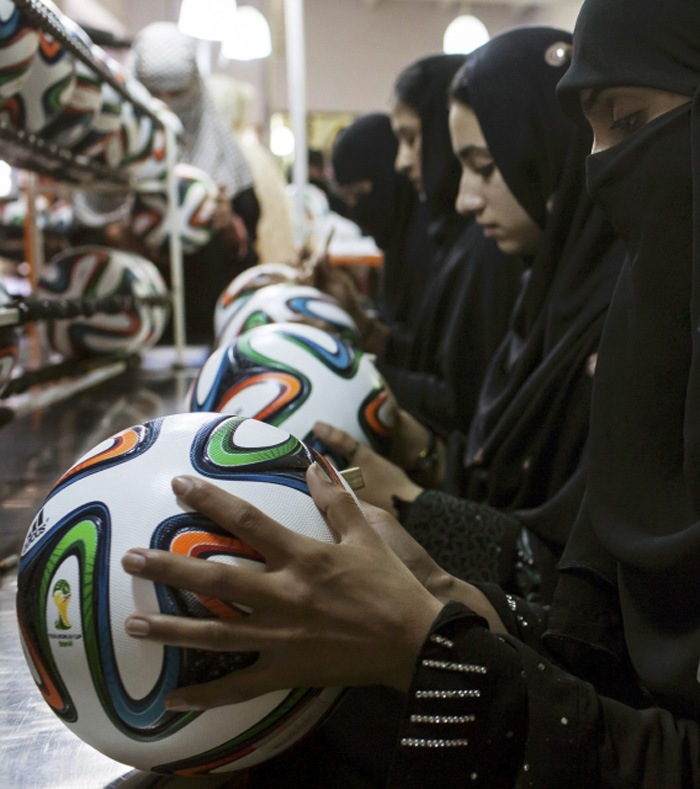 Pakistan ball maker to fulfill Soccer World Cup dream Sports Gallery