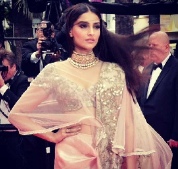Sonam Kapoor Champagne Prom Dress Marie Claire Fashion Awards 2011 -  TheCelebrityDresses