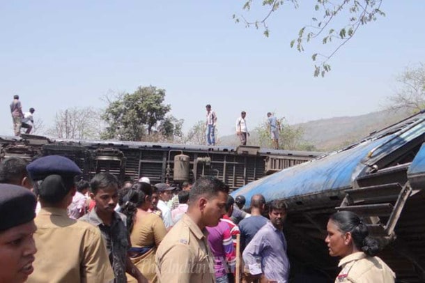 PHOTOS: 18 killed, 124 injured after passenger train derails on Konkan ...