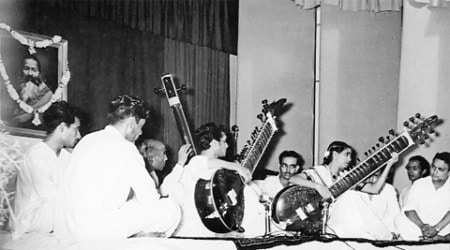 Pt Ravi Shankar and Annapurna Devi in one of their last concerts together. The couple separated soon after. Shankar went on to be a sitar legend, performing at the institute regularly; the founders Vinay Chandra Maudgalya and Padma Devi.