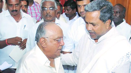 Master Hirannaiah met K Siddaramaiah at his residence in Mysore on Sunday. pics4news.com