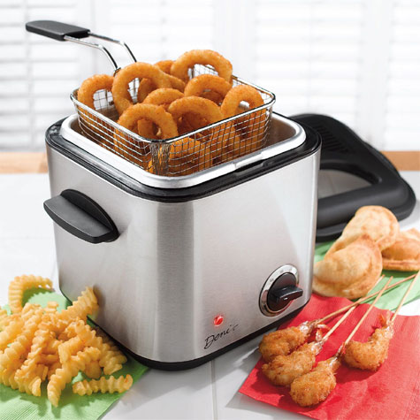 If you have a taste for those fried beauties like crispy French fries or crunchy pakoras, a deep fryer is a must have.