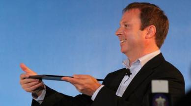 Kirk Skaugen, senior vice president and general manager of Intel’s PC client group, shows the Llama Mountain reference design at Computex 2014 in Taipei. (Source: Express photo by Nandagopal Rajan)