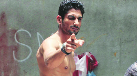 Catch me if you can : Prateik steps out to change his outfit after filming a scene inside the bungalow