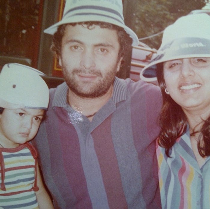 ranbir kapoor, ranbir kapoor childhood pic, ranbir kapoor family pic, ranbir kapoor family photos, ranbir kapoor neetu photo, rishi kapoor