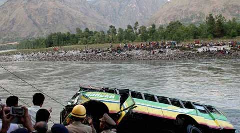 Bus with Russian tourists falls into Gangotri river, 2 dead | India ...