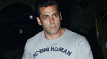 Salman Khan to unveil ‘Kick’ trailer with fans at single screen theatre