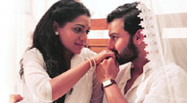 Adinath Kothare and Urmila Kanetkar Kothare in a still from Anvatt