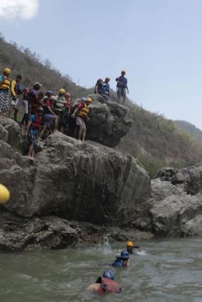For a fitting end to the rafting experience, was another sport of cliff jumping.  (Source: Simran Kaur)