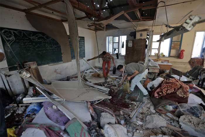 Israel Bombs Gaza School, 20 Killed | Picture Gallery Others News - The ...