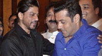 Express LOL: 8 Reactions to the Salman-SRK feud