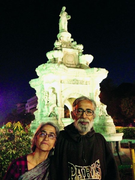 Nabarun Bhattacharya with his wife (Source: Tathagat Bhattacharya)