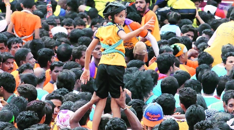 Chaitali celebrates her birthday with her mandal. (Source: Express photo by Vasant Prabhu)