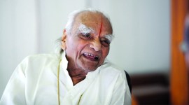 yoga, bks iyengar, yoga guru bks iyengar, yoga guru b k s iyengar, surya namaskar, asana, yoga day, india news, mumbai news