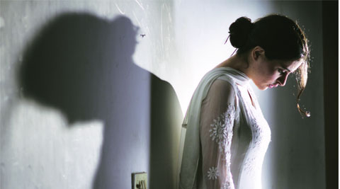 Kaash Main Teri Beti Na Hoti is a social drama about a girl who is sold by her parents for want of money