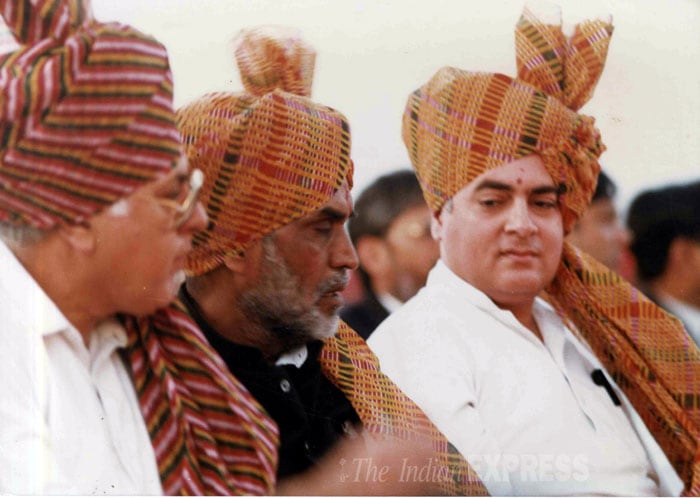 rajiv gandhi, rajiv gandhi death, rajiv gandhi death anniversary, rahiv gandhi PM, PM rajiv gandhi, Rajiv gandhi assassination, Sriperumbudur rajiv gandhi, rajiv gandhi Sriperumbudur, rajiv gandhi Tamil, Tamil Nadu Rajiv Gandhi, Rahiv Gandhi murder, rajiv gandhi pictures, rajiv gandhi photos, sonia gandhi, indira gandhi rahul gandhi priyanka gandhi, rare rajiv gandhi photo, india rajiv gandhi