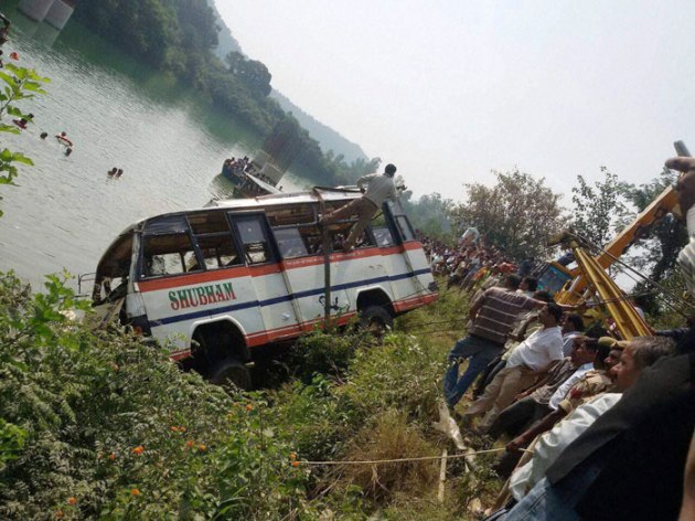 At least 30 feared dead as bus plunges into lake in Himachal Pradesh ...