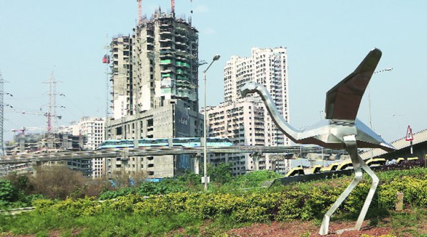 ATTENTION, BIRDERS: A ‘flamingo’ made of fabricated steel is installed between Wadala and Sewri to mark a spot where flamingos flock to. Kevin DSouza