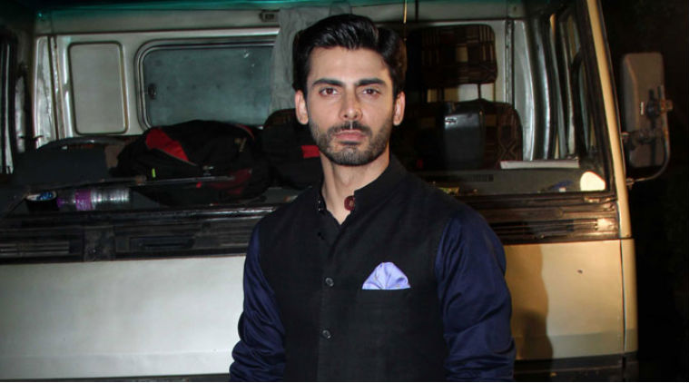 Fawad first made his acting debut onstage in a high school play. 