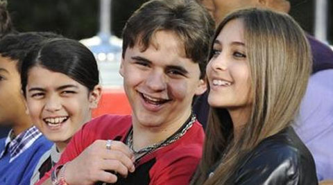 King of Pop Michael Jackson's children went to his hometown Gary in Indiana to celebrate what would have been his 56th birthday. (Source: Reuters)