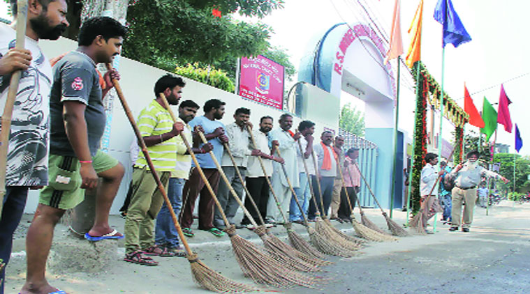 Sweepers before the launch of Swachh Bharat Abhiyaan in Ludhiana. (source: Express photo by Gurmeet Singh)
