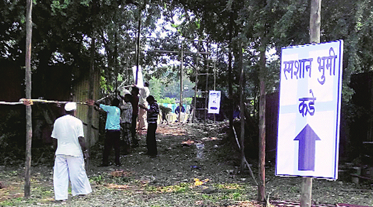 Signages have been put up to guide mourners to the crematorium. (Source: Express photo)