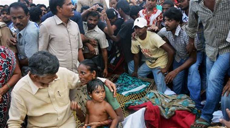 Andhra Pradesh Chief Minister N Chandrababu Naidu visiting the Hudhud cyclone affected people in Vishakapatnam. (Source: PTI)