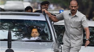 Jayalalithaa walks out of Bangalore Jail