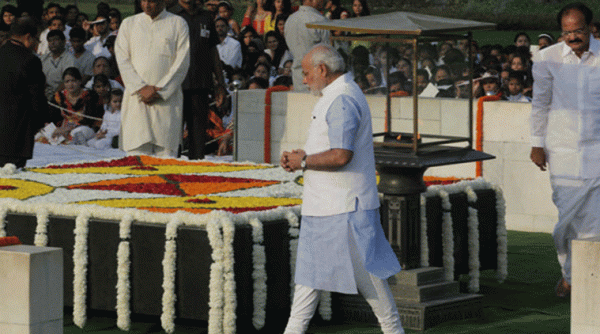 Prime Minister Narendra Modi made a brief visit to the memorial. (Source: Express photo by: Anil Sharma)