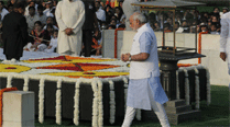 Nation pays homage to Mahatma Gandhi on birth anniversary | India News ...