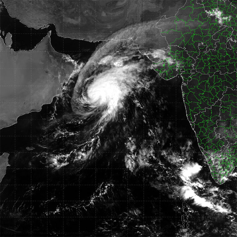 Satellite image of cyclone Nilofar (Source: IMD)