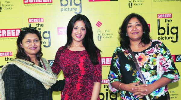 Actresses Pallavi  Joshi and Anjana Sukhani with editor Deepa Bhatia pose for a keepsake
