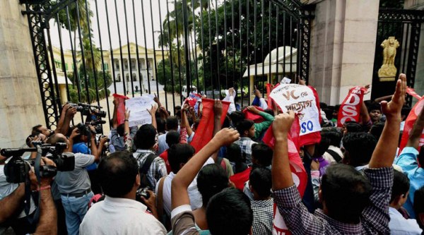 DSO(students wing of SUCI) activists holding an agitation in front of WB Governor's house demanding immediate removal of Jadavpur University VC Abhijit Chakraborty. (Source: PTI Photo)