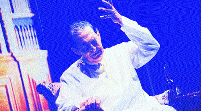 Tom Alter playing Ludhianvi