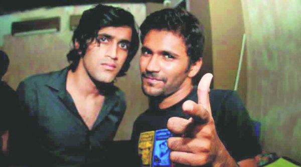 Jash Reen and Joshua D'Mello got together to form the visual jockey project, Wolves.