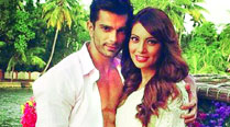 Bipasha Basu and Karan Singh Grover shoot for a romantic scene in Kerala