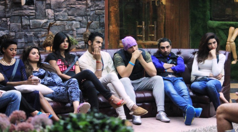 Upen and Puneet prepare to take on the others in their race for captaincy, but, Bigg Boss introduces some twists.