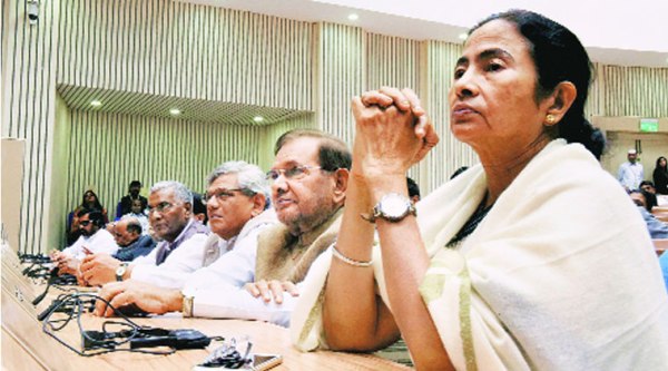 Mamata is reported to be ‘miffed’ over seating arrangement.
