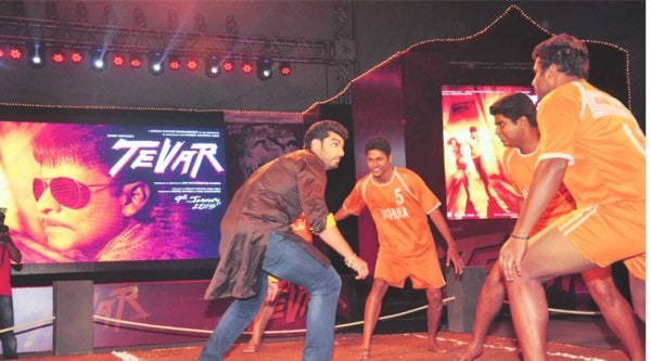 Arjun Kapoor indulges in an energetic game of kabaddi with  players