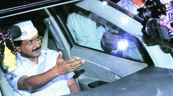 Arvind Kejriwal arrives for a meeting with Najeeb Jung at the L-G’s residence on Monday.( Prem Nath Pandey)
