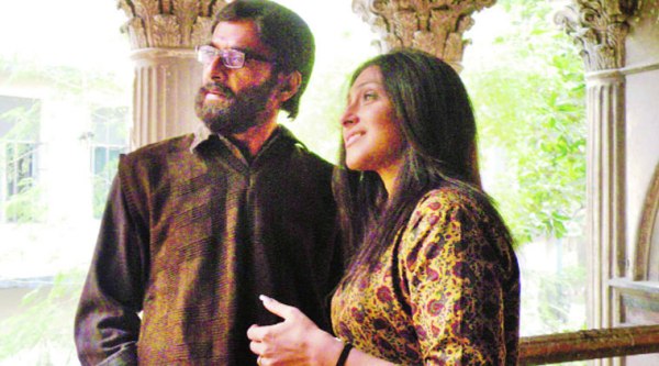 Ahmed Rubel and Rituparna Sengupta in Parapar